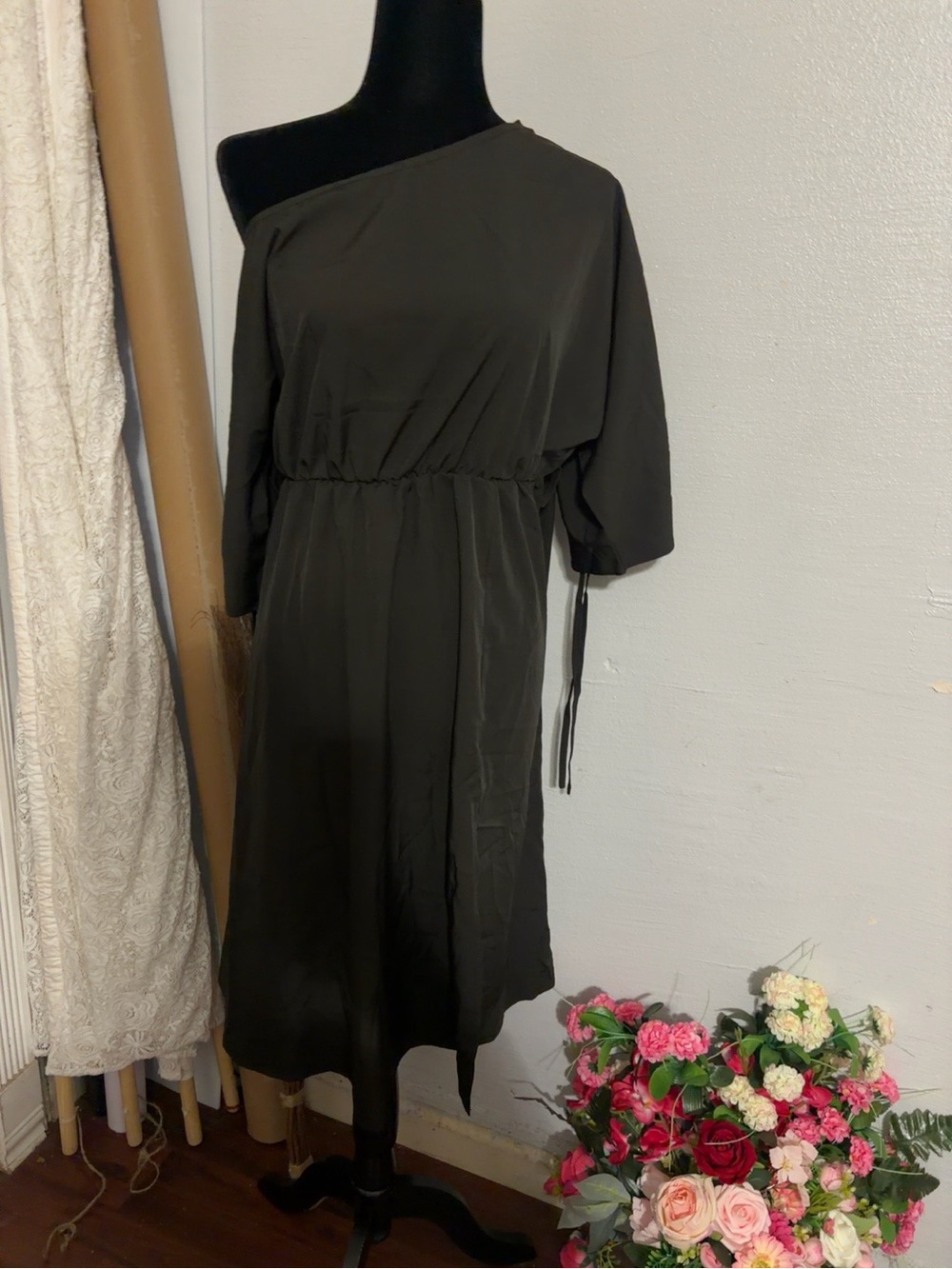 SHEIN Black One-Shoulder Midi Dress with Tie Sleeve size L